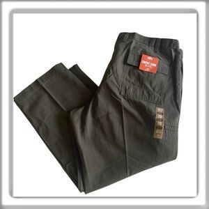 Docker's Pacific Collection Comfort Cargo Big & Tall Hunter Green 50x30 NWT
